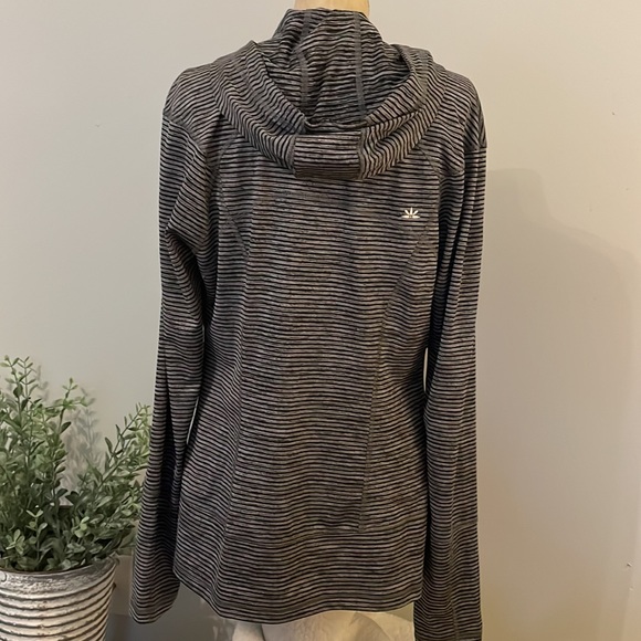 LUKKA ZIP UP ATHLETIC HOODIE-LARGE - Picture 3 of 7